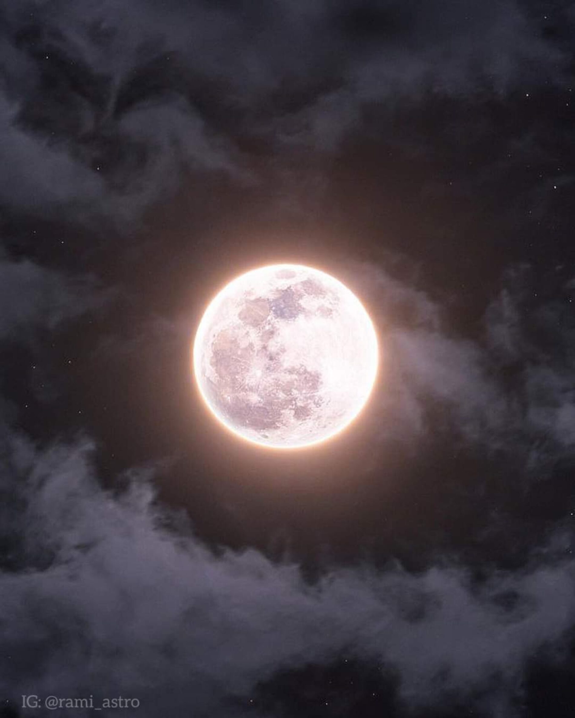 Entérate | Habrá luna rosa, un espectáculo astronómico que no te puedes perder. 🌕