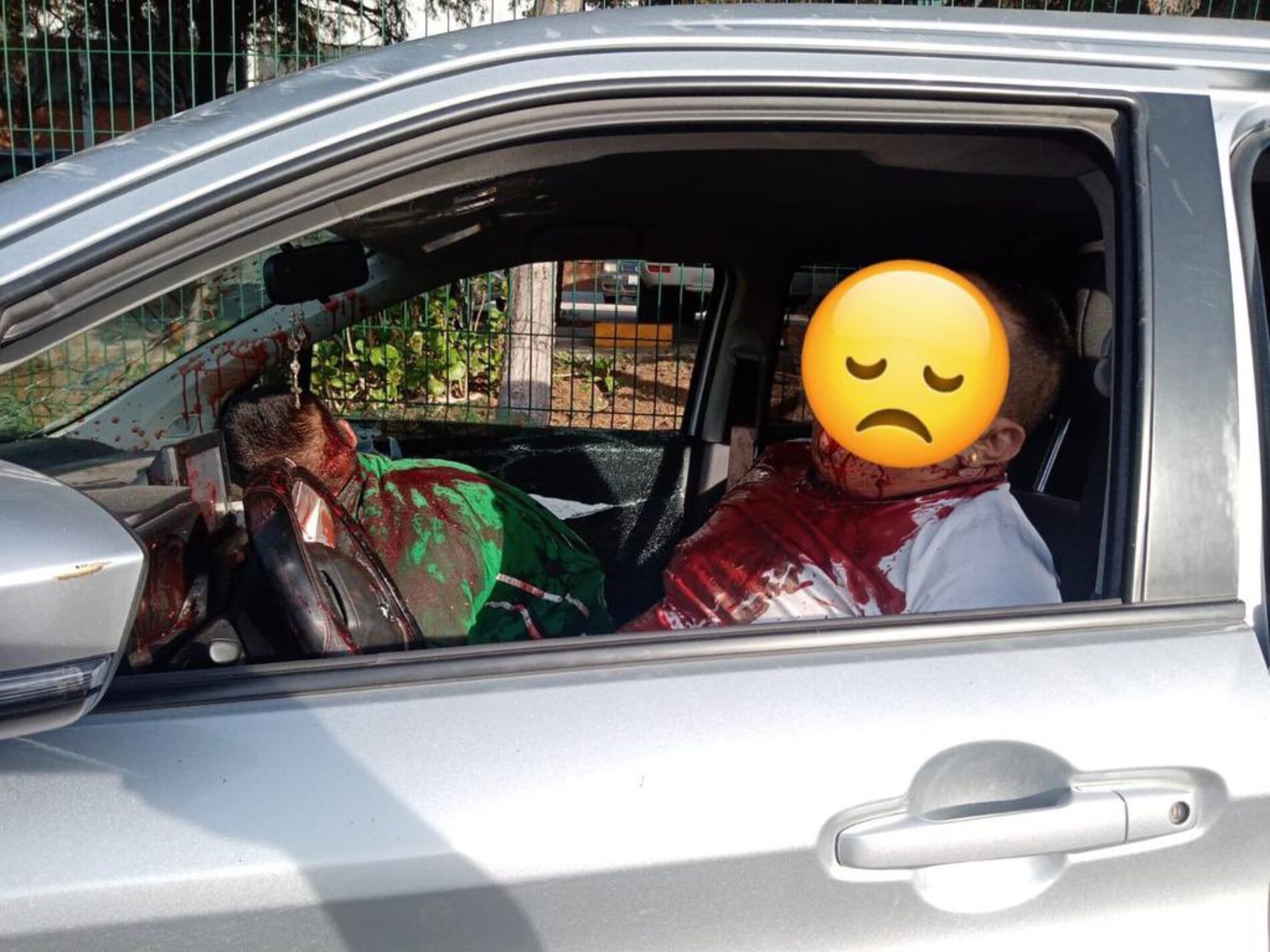 PÁNICO AFUERA DE UNA ESCUELA EN CHOLULA