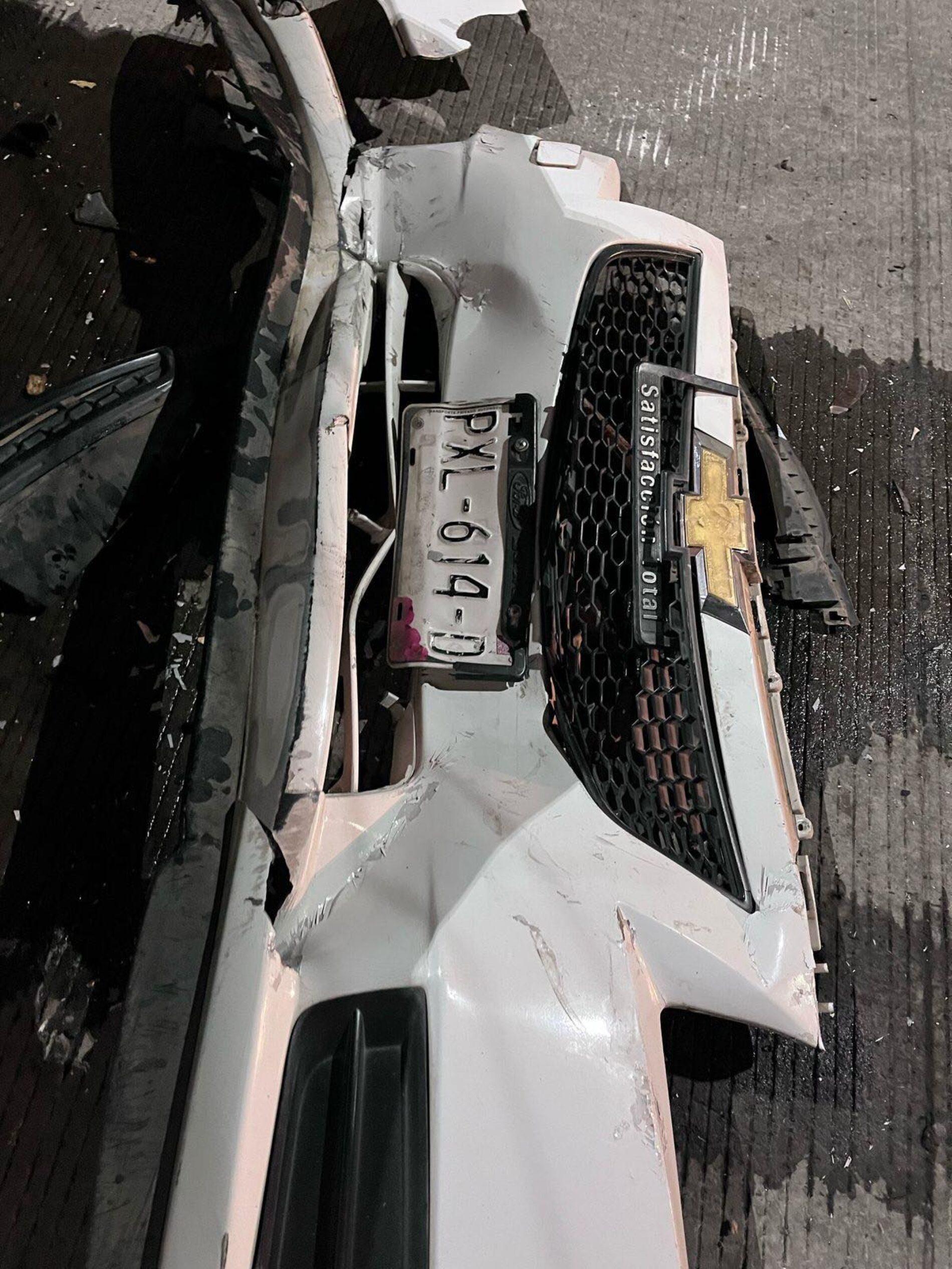 CHOCA Y HUYE PERO OLVIDA QUE SE LE CAYÓ SU PLACA