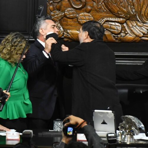 A GOLPES TERMINAN FERNANDEZ NOROÑA Y ALITO MORENO