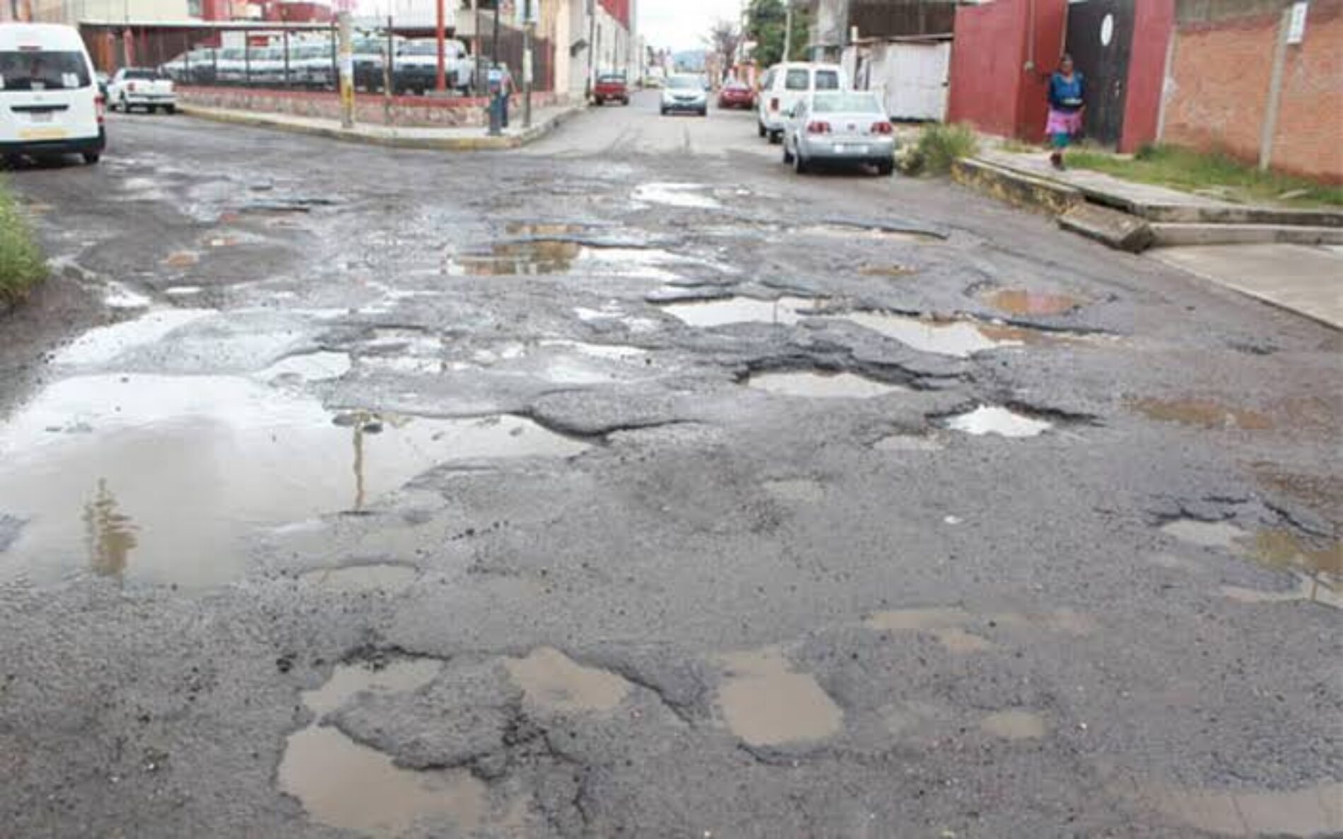 LOS POBLANOS YA ESTAMOS HARTOS DE INFRACCIONES Y BACHES